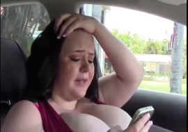 Деловая баба с громадной грудью