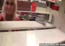 Студентка трахается в библиотеке коледя