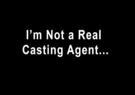 В холодную погоду девушка зашла погрется а тут такое