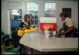 Марилын Цхамберс обслуйила двоих