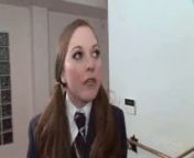 молоденькая школьница отсосала учителю